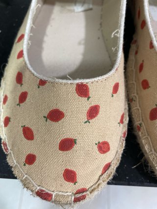 Alpargatas niña fresas