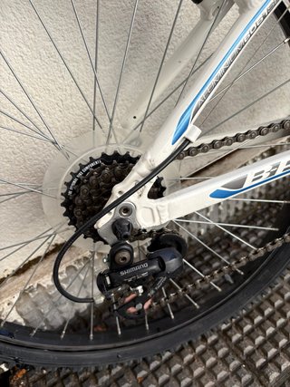 Bicicleta juvenil B-PRO M24 Weekend blanca 24”