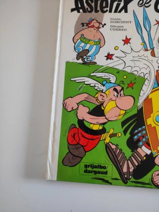 Asterix: El Escudo Arverno (Spanish edition of ...