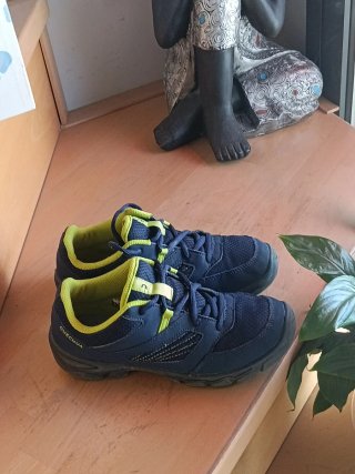 Botas de chico grises y verdes