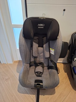 Conjunto Silla Coche Axkid Modukid