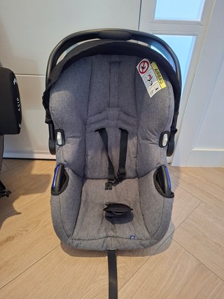Conjunto Silla Coche Axkid Modukid