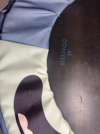Cama elástica infantil con diseño divertido
