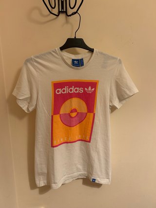Camiseta Adidas Talla S Diseño Retro