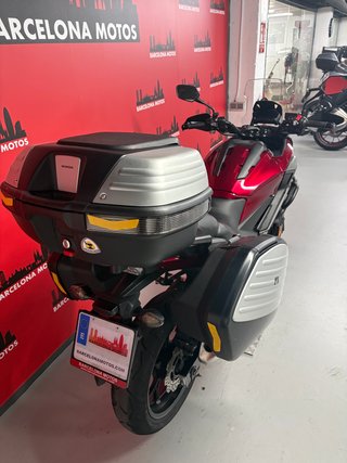 HONDA NC 750 X DCT DEL AÑO 2019 !! MUY EQUIPADA !!