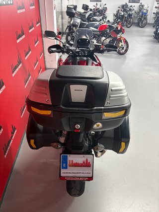 HONDA NC 750 X DCT DEL AÑO 2019 !! MUY EQUIPADA !!
