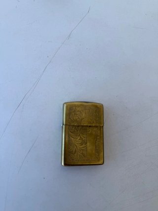 2 Encendedores Vintage Dorados