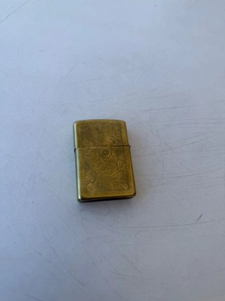 2 Encendedores Vintage Dorados