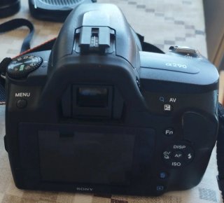 Cámara Sony con cinco objetivos, equipo completo
