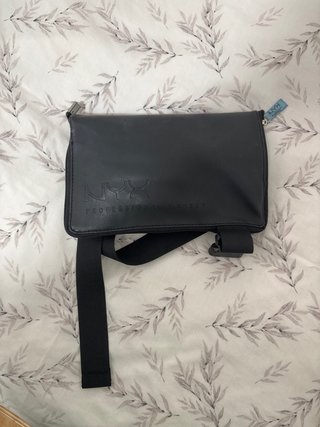 Estuche Maquillaje Profesional NYX Negro
