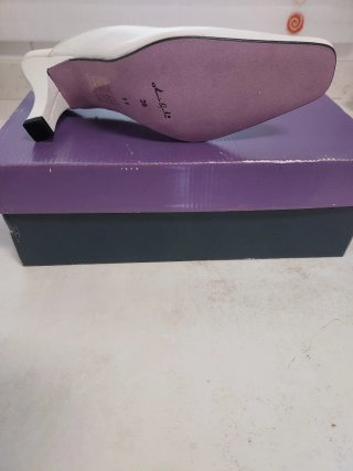Zapatos de tacón blancos Maria Quiles