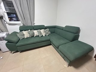 Sofá cama moderno verde