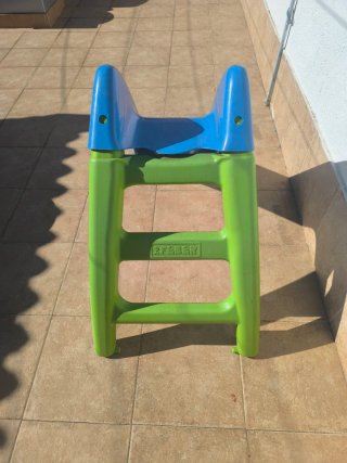 Tobogán infantil azul