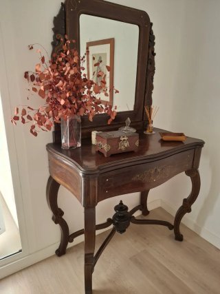 Tocador antiguo madera y espejo