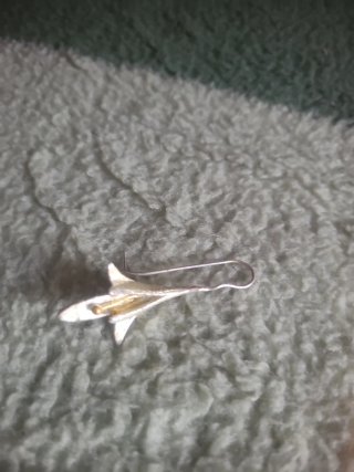 Pendientes largos dorados y plateados