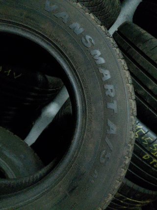 2 185R14C 102/104R 8PR MAXXIS M+S