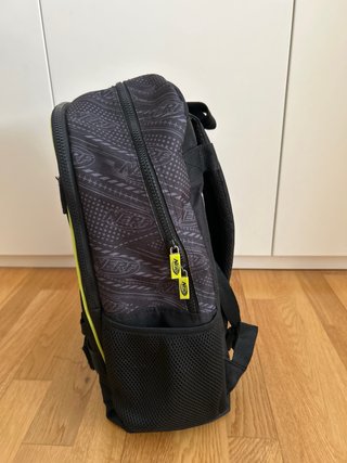Mochila Escolar Nerf Negra y Verde