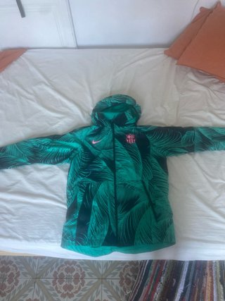 Chaqueta Nike FC Barcelona con capucha cambiable