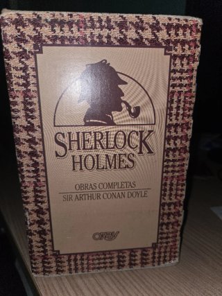 Cofre con 3 livros Sherlock Holmes