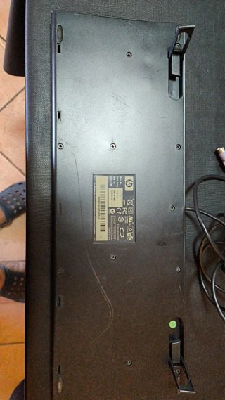 Pack Monitor LG 17" + Teclado HP + Cables .
