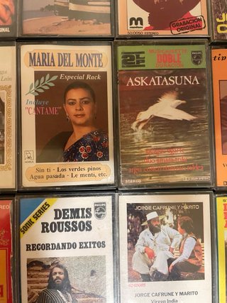Lote 36 Casetes Música Variada, Humor y Folk