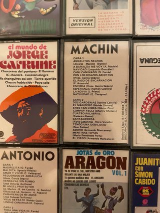Lote 36 Casetes Música Variada, Humor y Folk