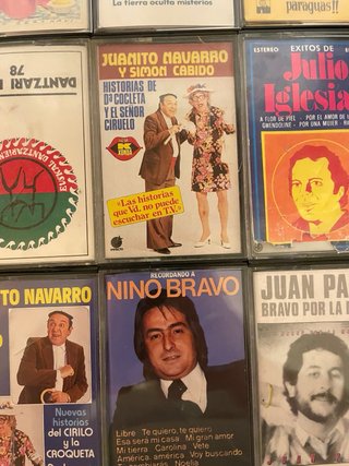 Lote 36 Casetes Música Variada, Humor y Folk