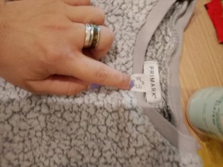 Camisa blanco con fresas para niña