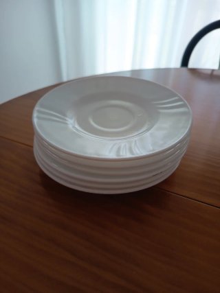 Juego de 29 platos pequeños o café
