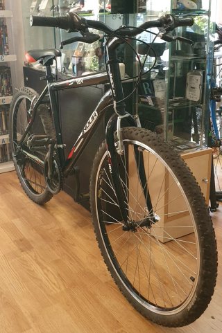 Bicicleta de Montaña / Indur 18V / 26p