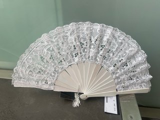Abanico de novia encaje plata blanco