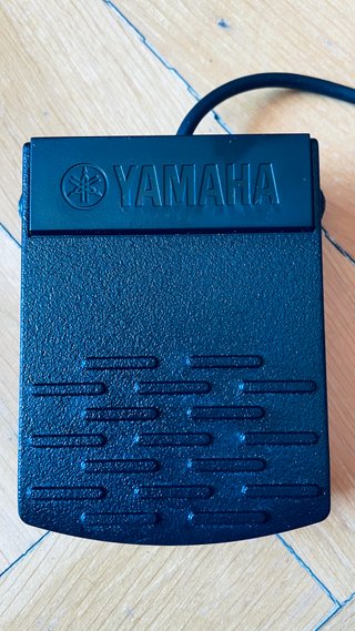 Piano YAMAHA CK88