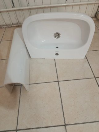 Lavabo de porcelana blanco