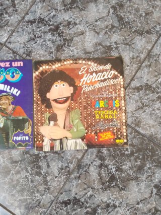 2 Vinilos Infantiles Gaby, Fofo y Miliki