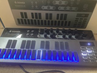 Donner Essential B1 Sintetizador Analógico Bajo