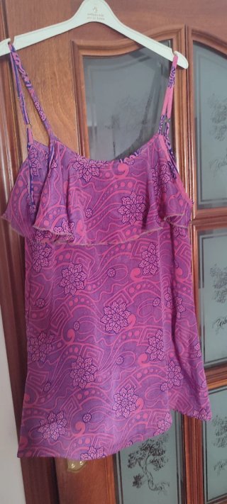 Blusa con estampado floral