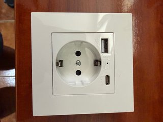 Enchufe Pared con USB Tipo C y USB