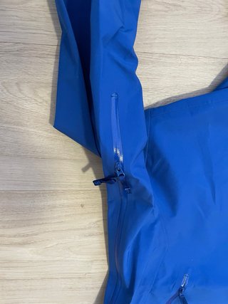 Cortaviento Arcteryx Azul
