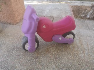 Moto infantil rosa y morada