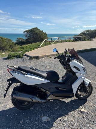 Kymco XCT 125i Maxi Scooter