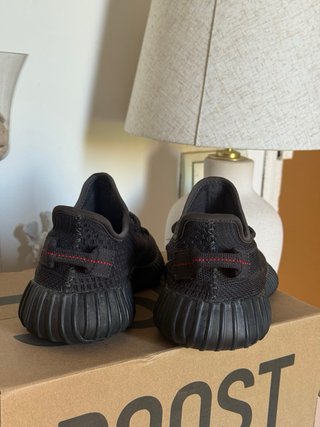 Adidas Yeezy Boost 350V2 Negro Talla 39.5