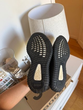 Adidas Yeezy Boost 350V2 Negro Talla 39.5