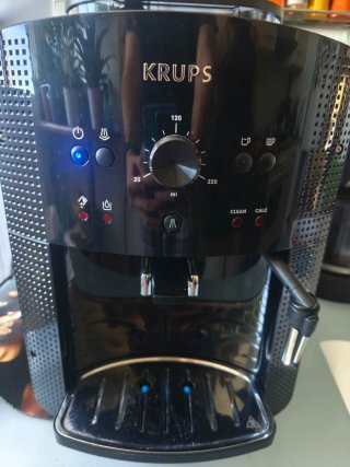 Cafetera superautomática KRUPS Roma