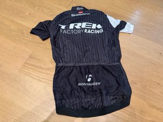 TALLA M.  Maillot Trek Factory Racing