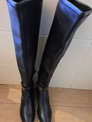 Botas altas Guess negras