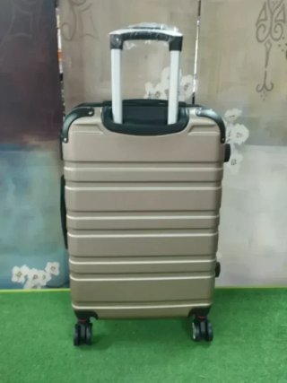 Maleta Mediana Extensible Nueva