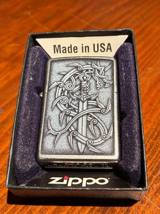 Mechero Zippo Espada Dragón