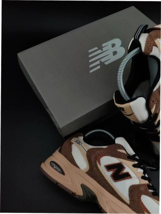 New Balance 530 Beige/Marrón Talla 39.5