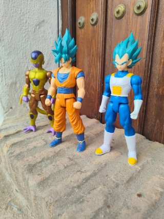 Figuras Dragon Ball Z/Super - Goku, Vegeta, Freeze