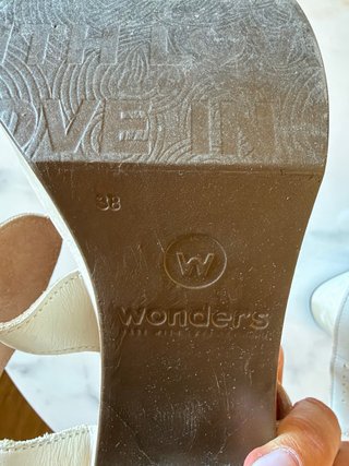 Sandalias de cuña blancas
